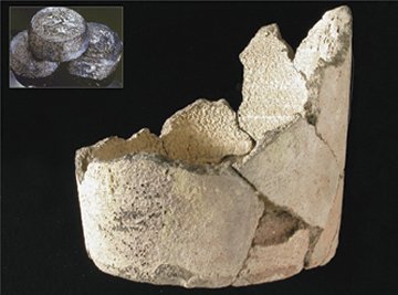 GLASS HALF-FULL. Ancient Egyptians heated glass in a ceramic crucible that's been partially recovered. Glass ingots (inset) from a Bronze Age shipwreck near Turkey fit Egyptian molds.