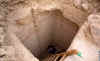 Nueva tumba en el Valle de los Reyes. CNN. An archaeologist works in a shaft leading to a new tomb discovered in Egypt's Valley of the Kings, outside Luxor, on Wednesday.