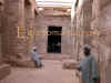 viajeegipto_findeaño2005_075.jpg (64375 bytes)