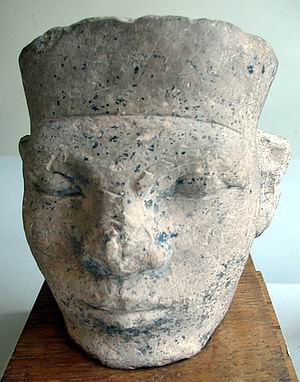 Posible cabeza del rey Narmer - Museo Petrie UC 15989 -